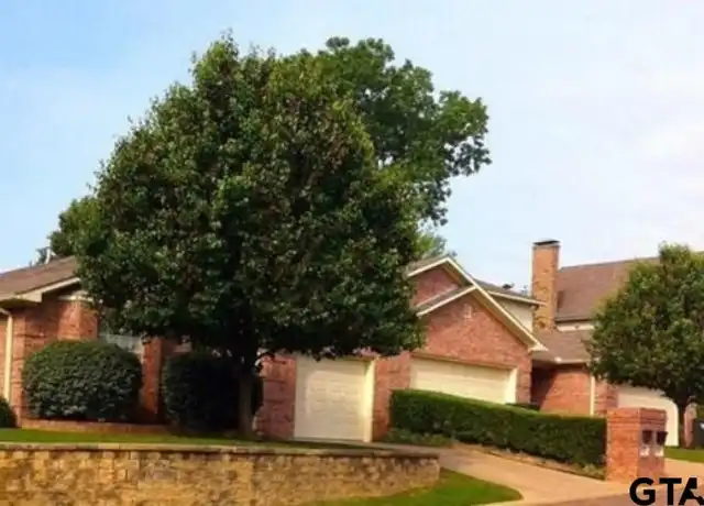 Property at 6035 Creekside Cir, Tyler, TX, 75703, 2 beds, 2.5 baths, [object Object]