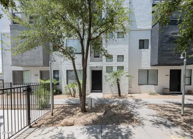 Property at 7821 N 21st Ave, Phoenix, AZ, 85021, 3 beds, 3 baths, [object Object]