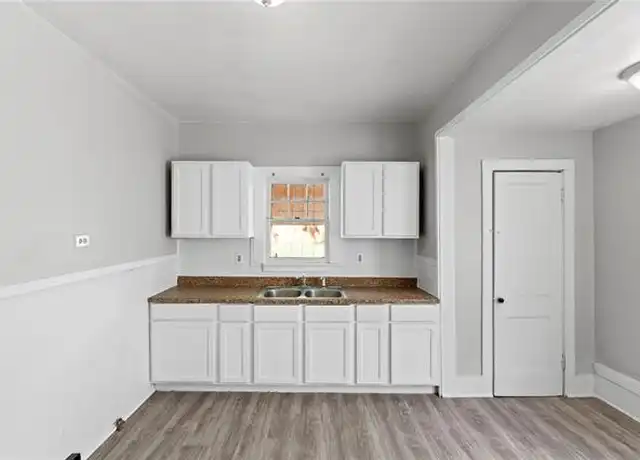 Property at 505 W Morgan St #102, Denison, TX, 75020, 1 bed, 1 bath, [object Object]