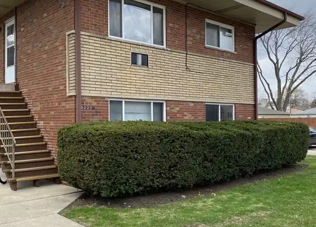 Property at 9200 S Spaulding Ave Unit 9200-2B, Evergreen Park, IL, 60805, 1 bed, 1 bath, [object Object]