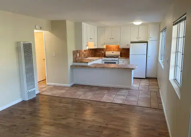 Property at 4700 Dexter Dr Unit 4, Goleta, CA, 93110, 2 beds, 1 bath, [object Object]