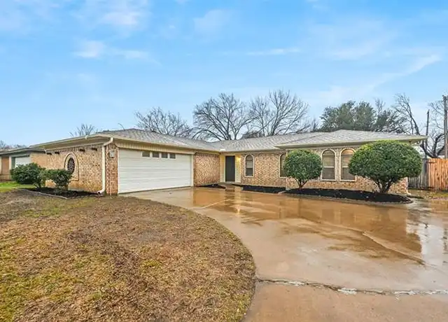 Property at 8708 Main St, North Richland Hills, TX, 76182, 4 beds, 2 baths, [object Object]