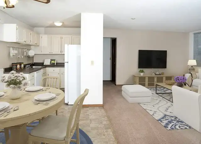 Property at Burgundy And Hillsboro - 2911 Hillsboro Ave N, New Hope, MN, 55427, 1-2 bed, 1 bath, [object Object]