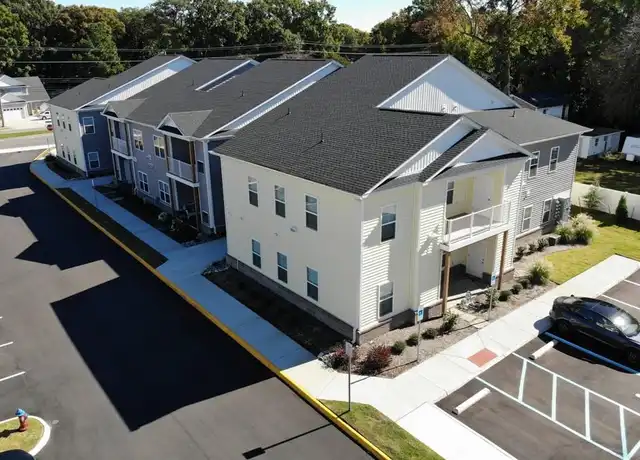 Property at 5141 Gracewood Ln Unit 104, Virginia Beach, VA, 23462, 1 bed, 1 bath, [object Object]