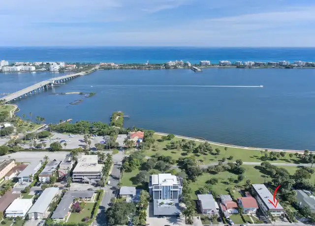 Property at 230 S Lakeside Dr #4, Lake Worth Beach, FL, 33460, 2 beds, 2 baths, [object Object]