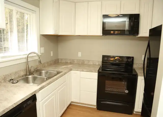 Property at 608 Rockcreek Rd Apt A, Charlottesville, VA, 22903, 3 beds, 1 bath, [object Object]