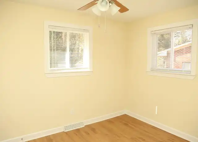 Property at 608 Rockcreek Rd Apt A, Charlottesville, VA, 22903, 3 beds, 1 bath, [object Object]