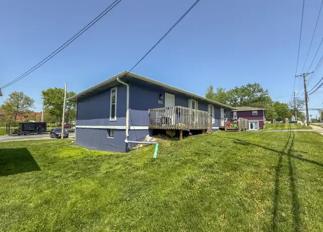 Property at 1007 W Ash St, Columbia, MO, 65203, 4 beds, 2 baths, [object Object]