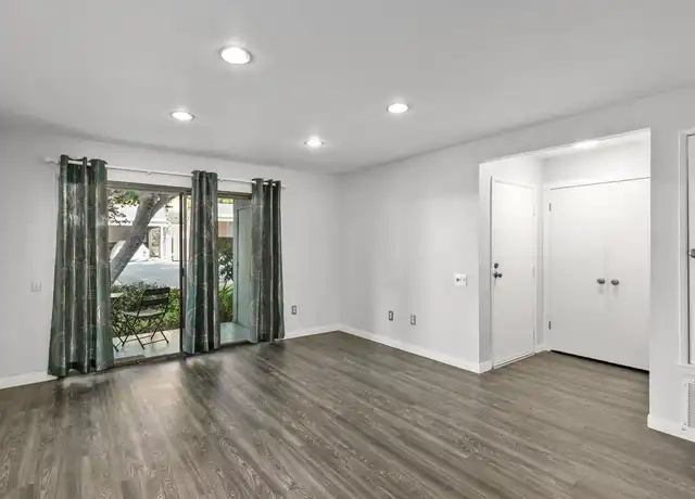 Property at 12269 Carmel Vista Rd, San Diego, CA, 92130, 1 bed, 1 bath, [object Object]