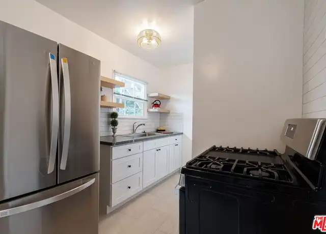 Property at 823 Highland Ave Unit 8, Glendale, CA, 91202, 1 bed, 1 bath, [object Object]