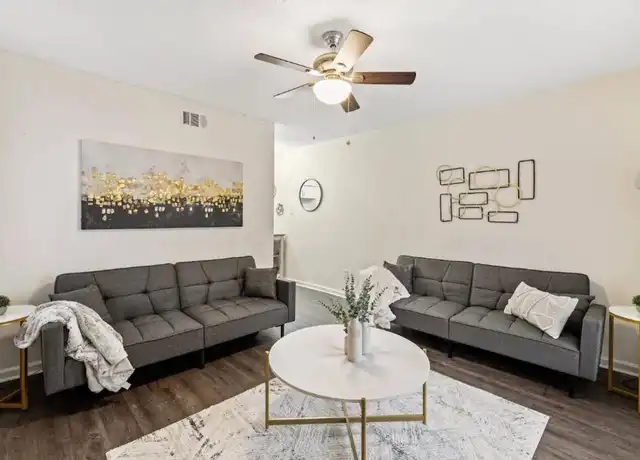 Property at 2552 Everett Ave, Memphis, TN, 38112, 2 beds, 1 bath, [object Object]