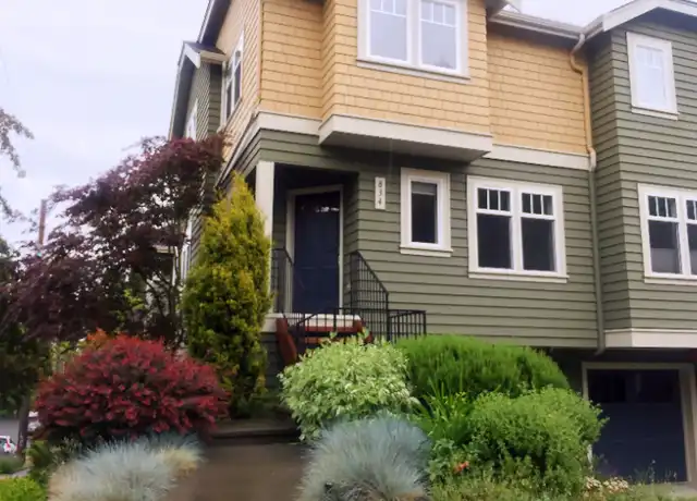 Property at 834 34th Ave, Seattle, WA, 98122, 3 beds, 2.5 baths, [object Object]