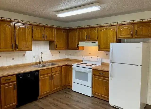 Property at 1720 N Grandview Ln Unit 306, Bismarck, ND, 58503, 1 bed, 1 bath, [object Object]