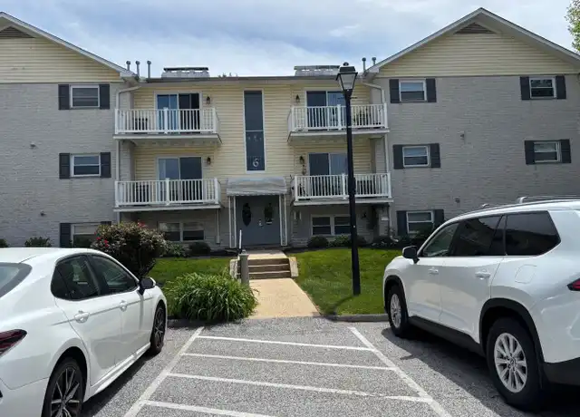 Property at 6 Warren Lodge Ct #1, Cockeysville, MD, 21030, 2 beds, 1 bath, [object Object]