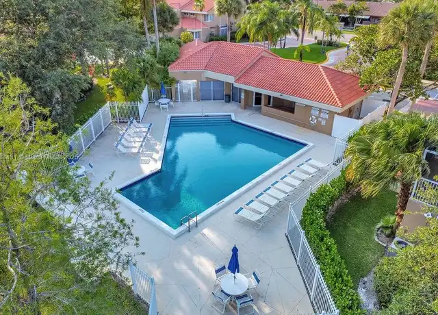 Property at 7887 NW 7th Ct Unit 405-3, Plantation, FL, 33324, 2 beds, 2.5 baths, [object Object]