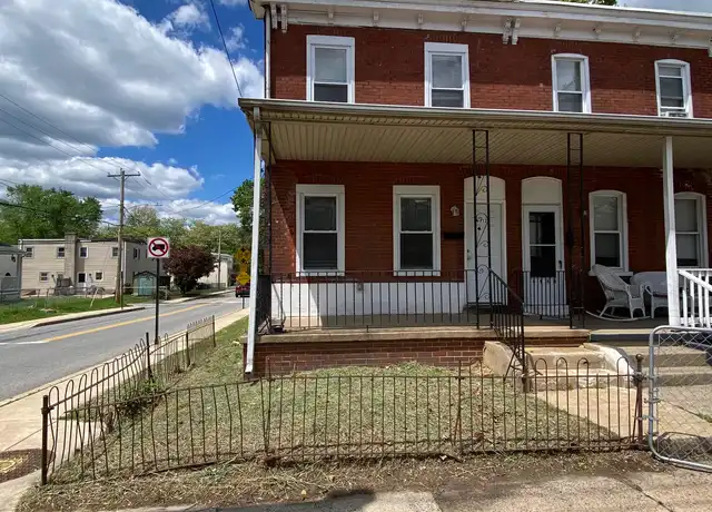 Property at 4112 Post Rd Unit 1, Trainer, PA, 19061, 5 beds, 2 baths, [object Object]