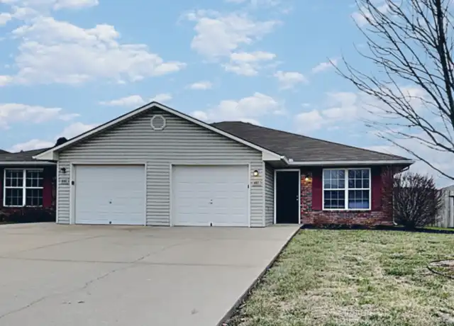 Property at 407 NW Woodbury Dr, Grain Valley, MO, 64029, 3 beds, 2 baths, [object Object]