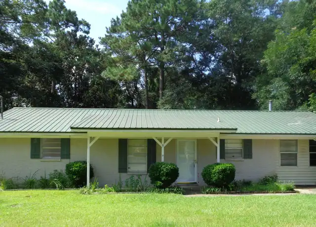 Property at 39 Verna Cir, Daleville, AL, 36322, 4 beds, 2.5 baths, [object Object]