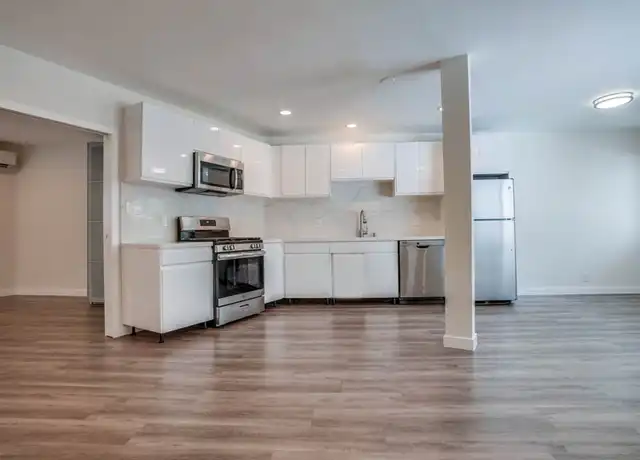 Property at 715 Marlborough Ave, Inglewood, CA, 90302, 1 bed, 1 bath, [object Object]