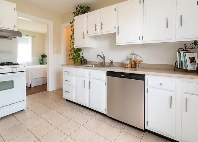 Property at 60 Litchfield St Unit 2, Boston, MA, 02135, 3 beds, 1 bath, [object Object]
