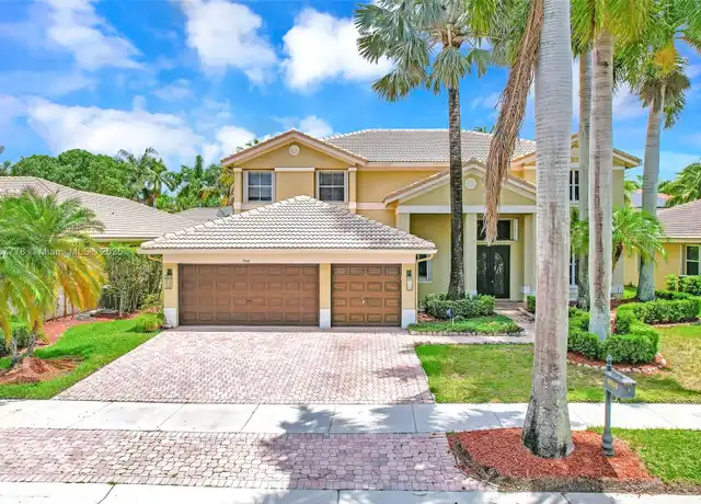 Property at 904 Stillwater Ct, Weston, FL, 33327, 6 beds, 5 baths, [object Object]