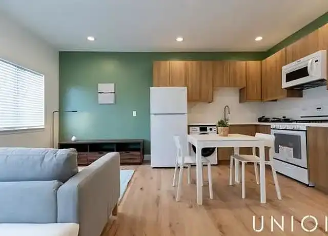 Property at 25th Street Apartments - 1137 W 25th St, Los Angeles, CA, 90007, 0 beds, 1 bath, [object Object]