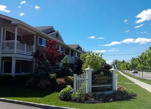 Property at Fairfield Plaza East At Sayville - 195 Lakeland Ave, Sayville, NY, 11782, 1 bed, 1 bath, [object Object]