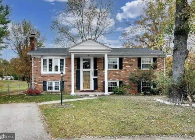 Property at 13907 Grove Ct, Woodbridge, VA, 22193, 5 beds, 3 baths, [object Object]