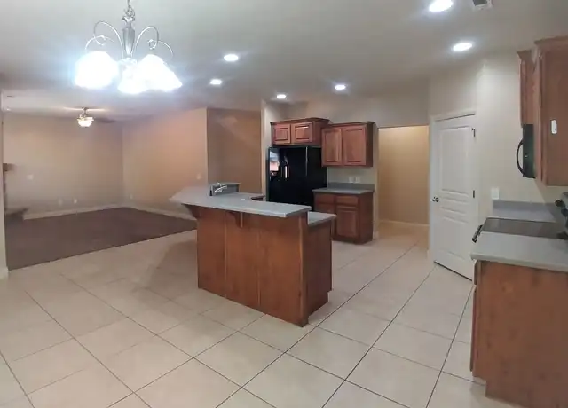 Property at 193 N 2940 E, Saint George, UT, 84790, 4 beds, 2 baths, [object Object]