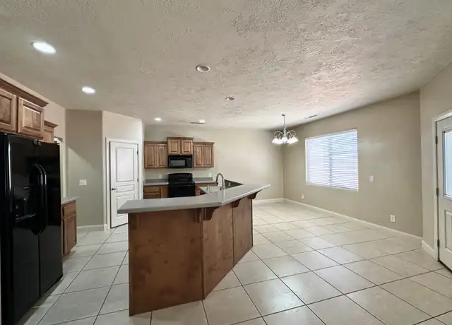 Property at 193 N 2940 E, Saint George, UT, 84790, 4 beds, 2 baths, [object Object]