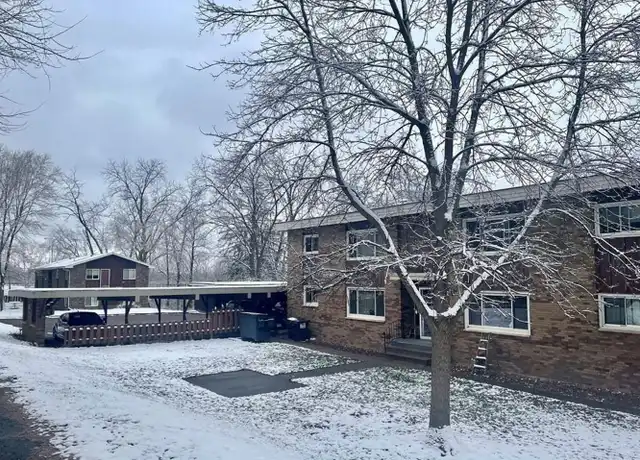 Property at 525 E Park Ave, Chippewa Falls, WI, 54729, 2 beds, 1 bath, [object Object]