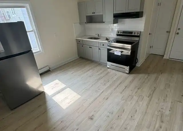 Property at 85 Livingston Ave Unit 3, Yonkers, NY, 10705, 2 beds, 1 bath, [object Object]