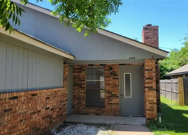 Property at 1044 Irene St, Burleson, TX, 76028, 3 beds, 2 baths, [object Object]
