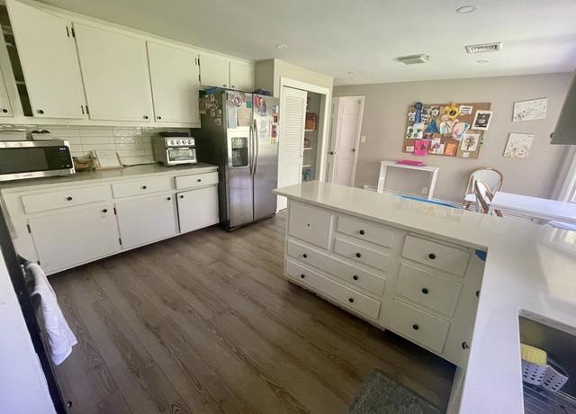 Photo of 20 Bakers Hill Rd, Weston, MA 02493