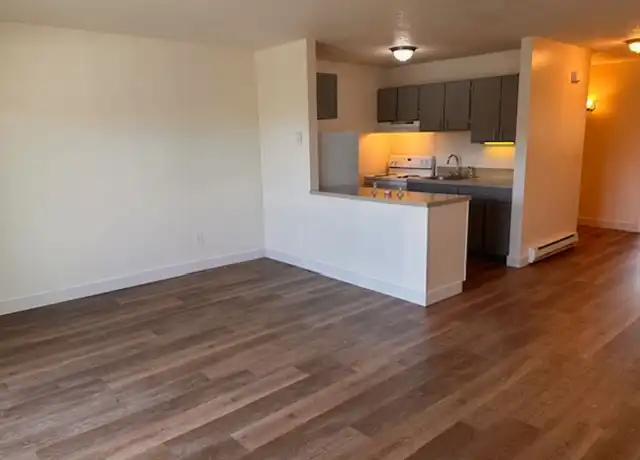 Property at 8924 SW 30th Ave Unit 8934-12, Portland, OR, 97219, 1 bed, 1 bath, [object Object]