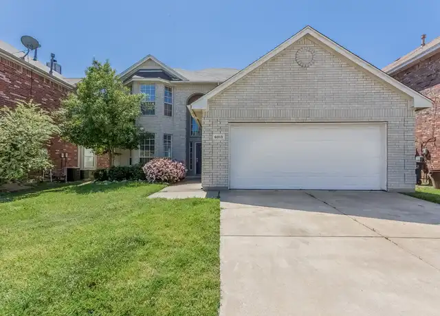 Property at 6013 Portridge Dr, Fort Worth, TX, 76135, 4 beds, 2 baths, [object Object]