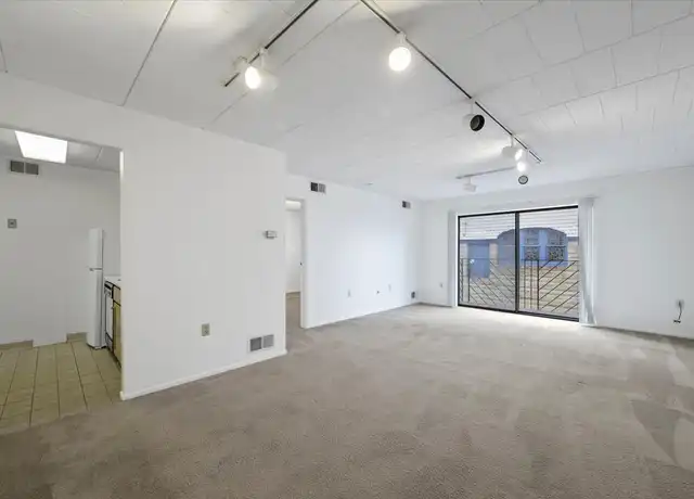 Property at 509 S Highland Ave Unit 36, Pittsburgh, PA, 15206, 1 bed, 1 bath, [object Object]