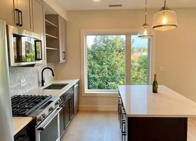 Property at 287 Maverick St #306, Boston, MA, 02128, 1 bed, 1 bath, [object Object]