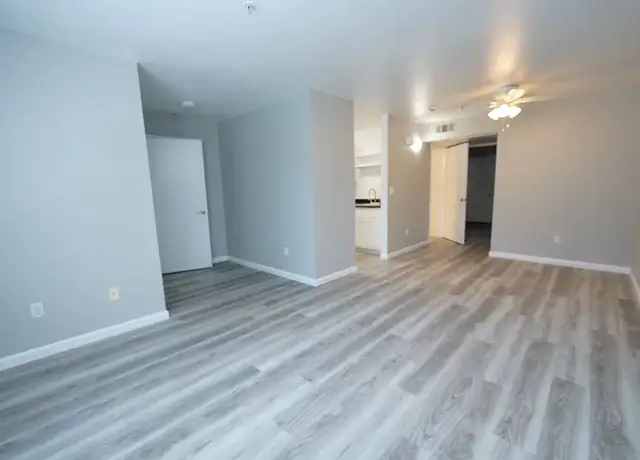 Photo of 1101 Alamo Dr, Vacaville, CA 95687