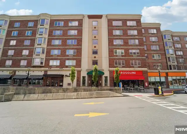 Property at 6210 City Pl, Edgewater, NJ, 07020, 2 beds, 2 baths, [object Object]