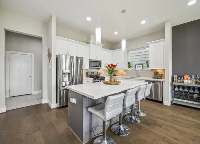 Property at 5520 Rosslyn Rd, Houston, TX, 77091, 3 beds, 3.5 baths, [object Object]