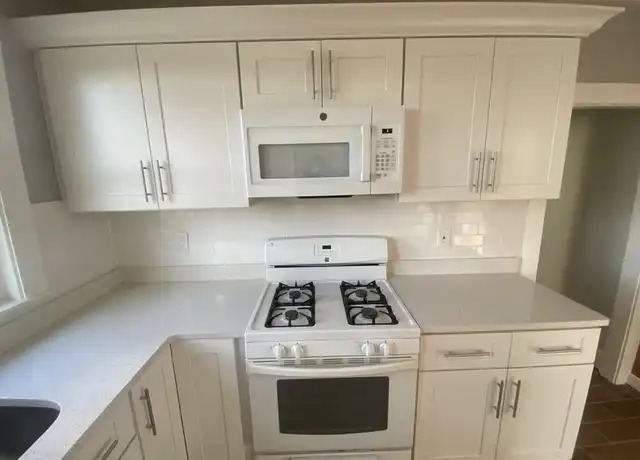Property at 39 Waterhouse St Unit 3, Somerville, MA, 02144, 3 beds, 1 bath, [object Object]