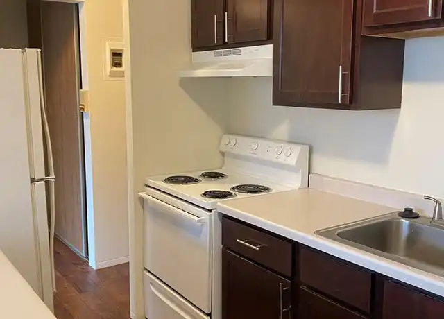 Property at 2647 Emerson Ave S Unit 13, Minneapolis, MN, 55408, 1 bed, 1 bath, [object Object]