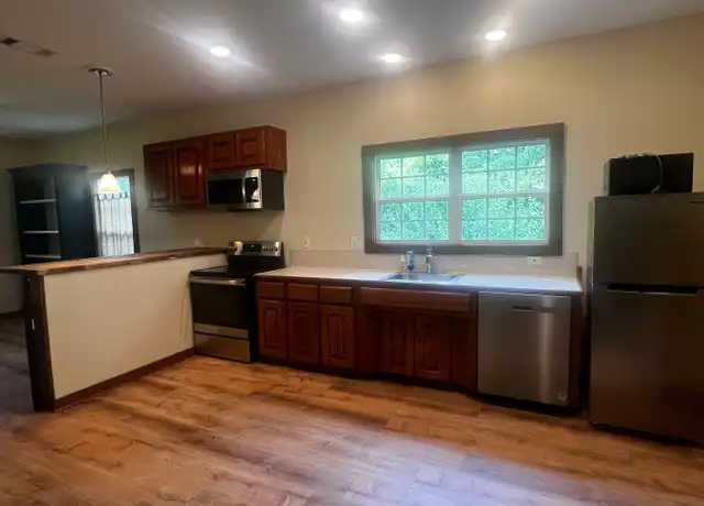 Property at 724 Brockton Rd, Jefferson, GA, 30549, 3 beds, 2 baths, [object Object]