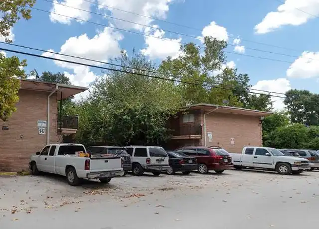 Property at 1906 Thonig Rd, Houston, TX, 77055, 1 bed, 1 bath, [object Object]