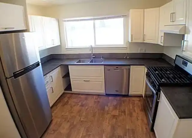 Property at 670 E 5th Ave Unit 7, Chico, CA, 95926, 2 beds, 1 bath, [object Object]