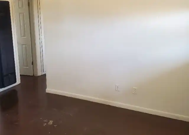 Property at 2612 5th Ave, Canyon, TX, 79015, 2 beds, 1 bath, [object Object]