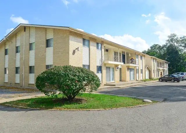 Property at Denway Circle Apartments - 544 Denway Cir, Kalamazoo, MI, 49008, 1 bed, 1 bath, [object Object]