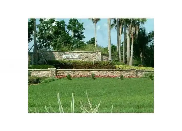 Property at 15899 NW 5th St, Pembroke Pines, FL, 33028, 3 beds, 2.5 baths, [object Object]
