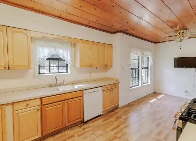 Property at 1150 N Bowie St, San Benito, TX, 78586, 3 beds, 2 baths, [object Object]